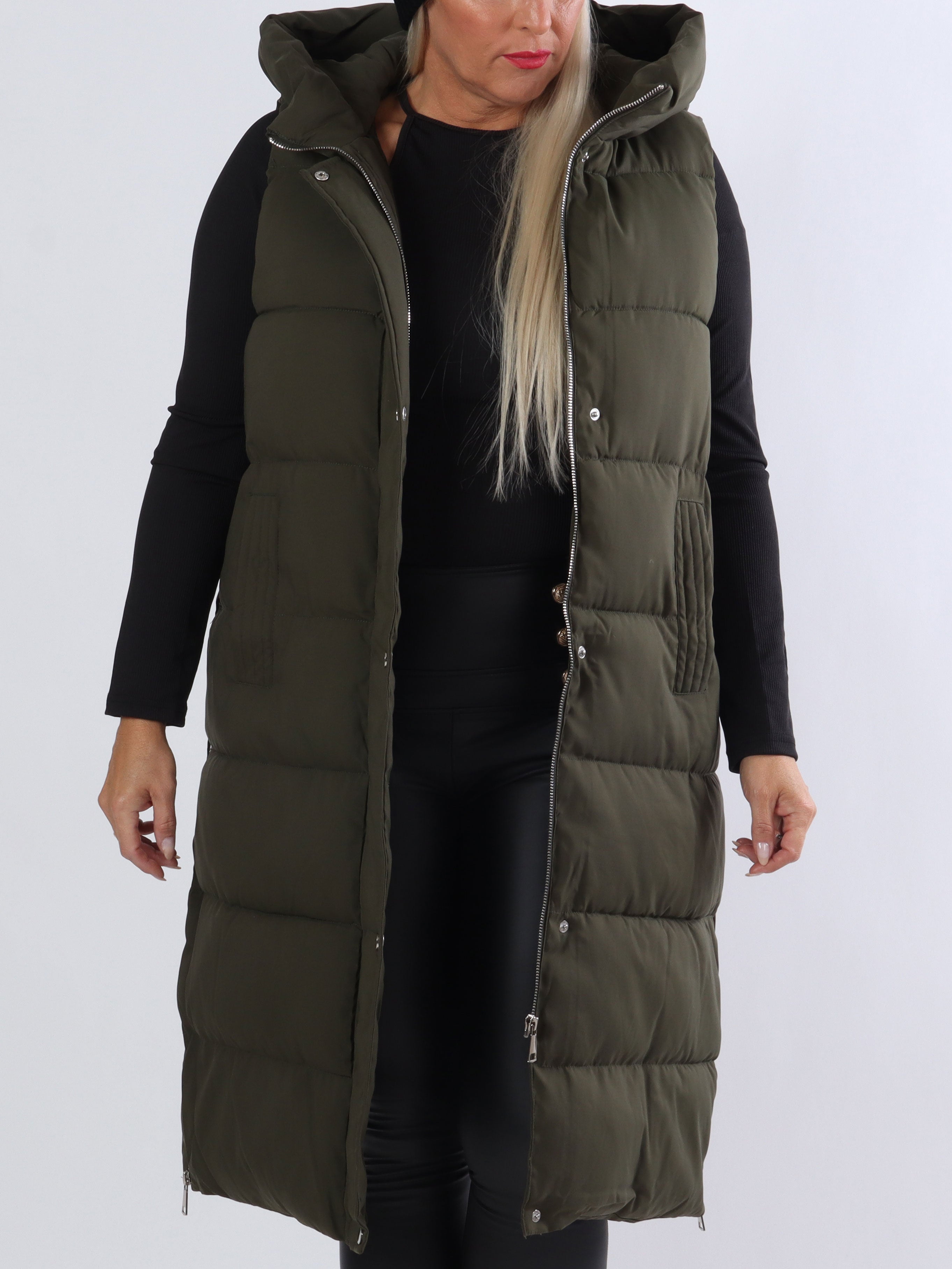 Xenia - Lang dynevest med hætte